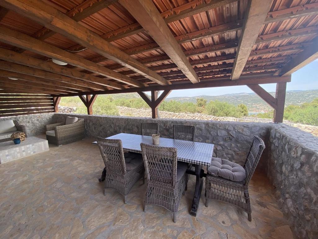 Private Cottage In Olive Grove With Heated Pool Vinišće Exterior foto