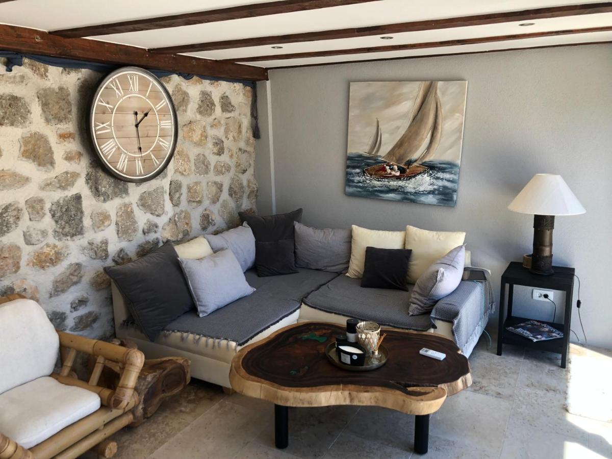 Private Cottage In Olive Grove With Heated Pool Vinišće Exterior foto